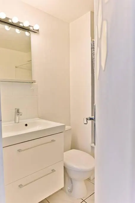 Appartement Proche Canal Saint Martin - II Paris