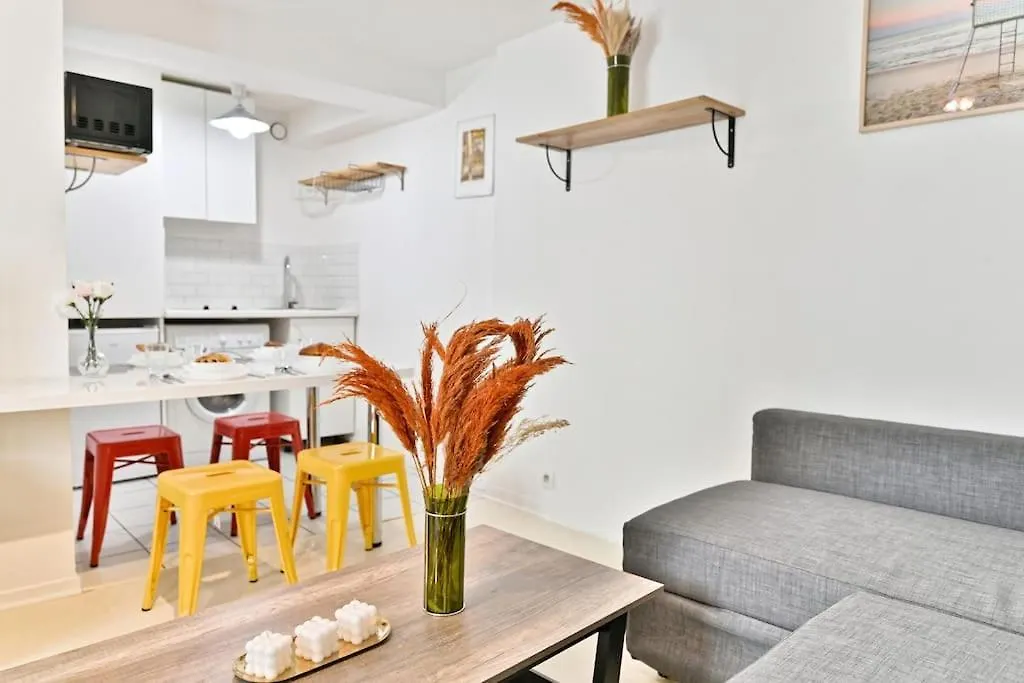 Appartement Proche Canal Saint Martin - II Paris